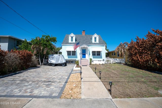 415 Poinsettia Road, Daytona Beach, FL 32118