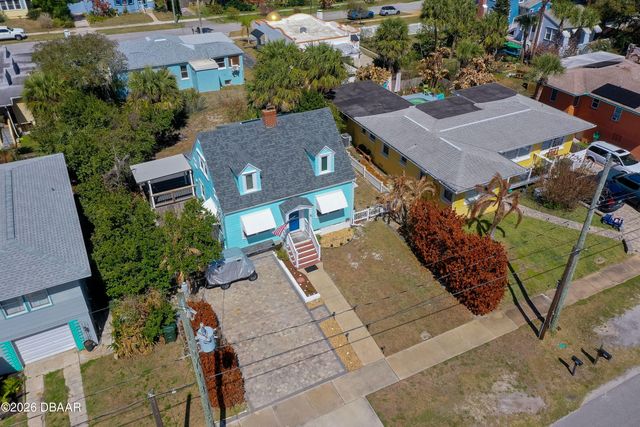 415 Poinsettia Road, Daytona Beach, FL 32118