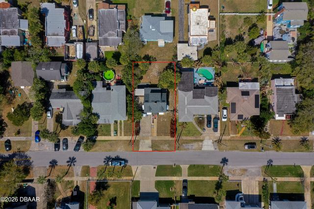 415 Poinsettia Road, Daytona Beach, FL 32118