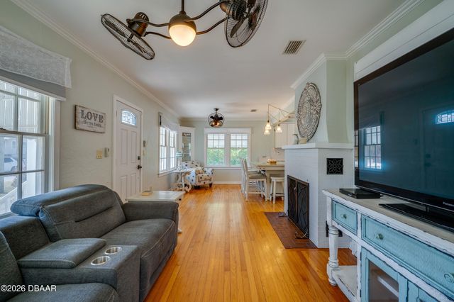 415 Poinsettia Road, Daytona Beach, FL 32118