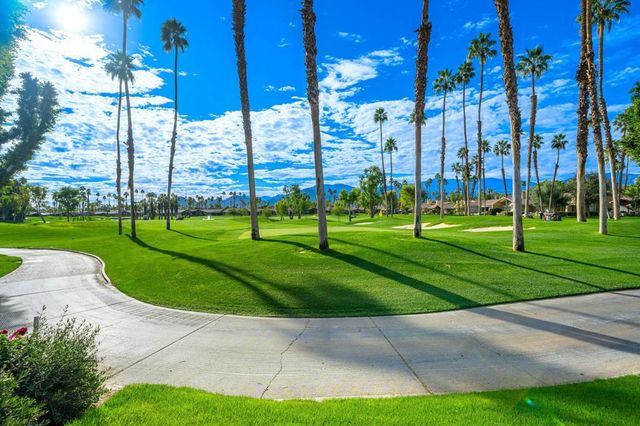 321 Bouquet Canyon Drive, Palm Desert, CA 92211