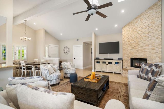 321 Bouquet Canyon Drive, Palm Desert, CA 92211