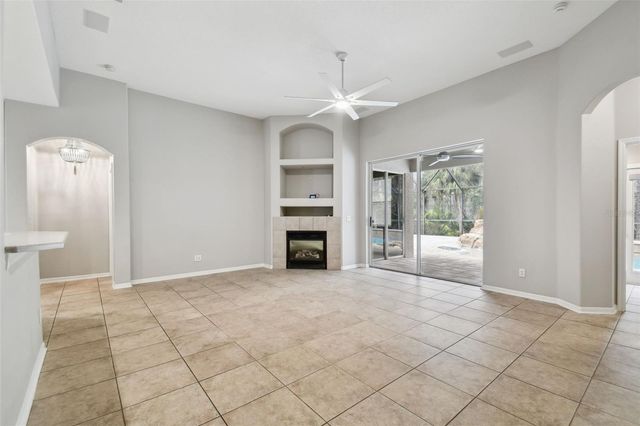 8106 KENDELWICK COURT, Tampa, FL 33647