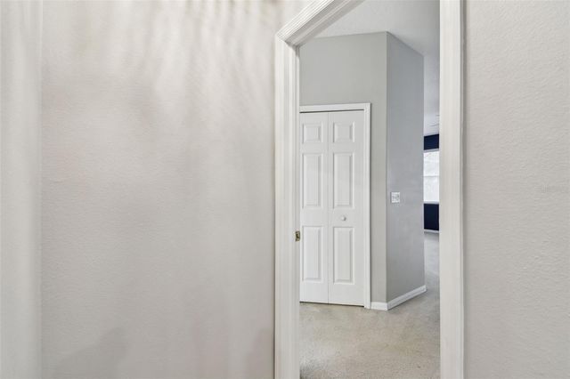 8106 KENDELWICK COURT, Tampa, FL 33647