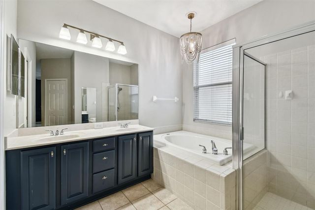 8106 KENDELWICK COURT, Tampa, FL 33647