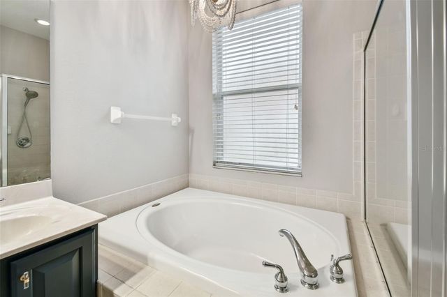 8106 KENDELWICK COURT, Tampa, FL 33647