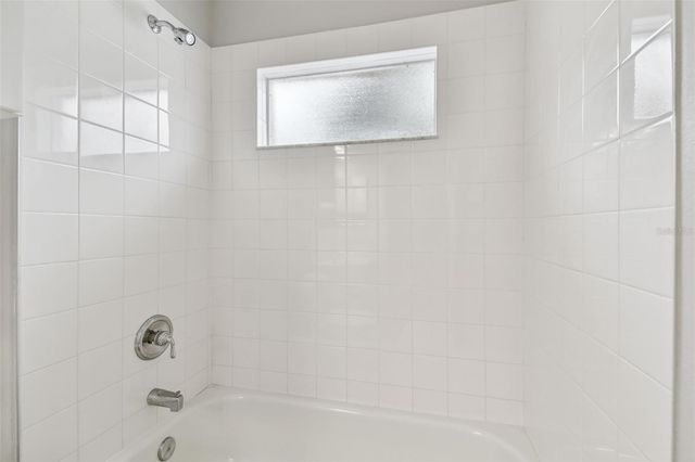 8106 KENDELWICK COURT, Tampa, FL 33647