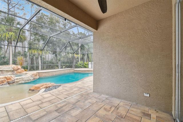 8106 KENDELWICK COURT, Tampa, FL 33647