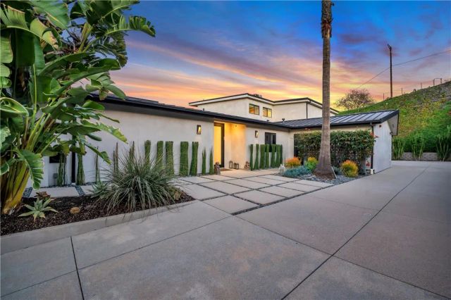 4326 Coronet Drive, Encino, CA 91316