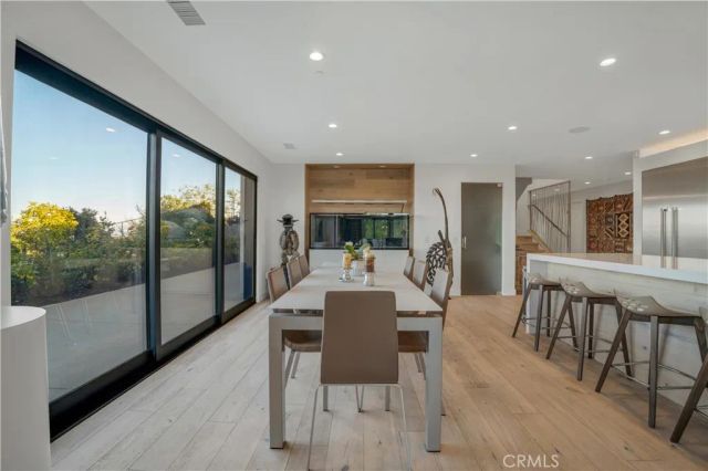 4326 Coronet Drive, Encino, CA 91316