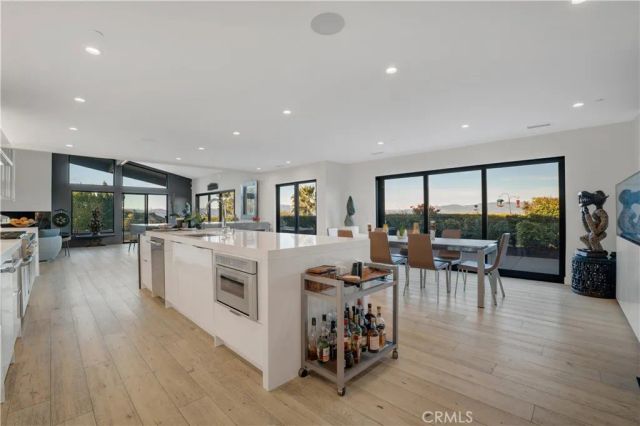 4326 Coronet Drive, Encino, CA 91316