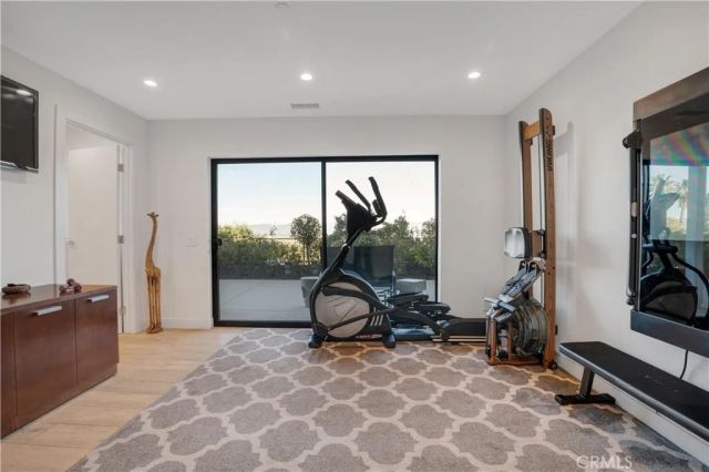 4326 Coronet Drive, Encino, CA 91316