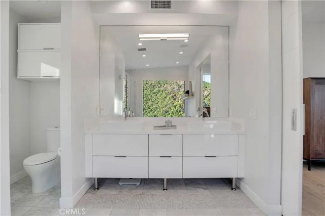 4326 Coronet Drive, Encino, CA 91316