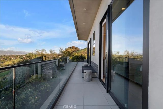 4326 Coronet Drive, Encino, CA 91316