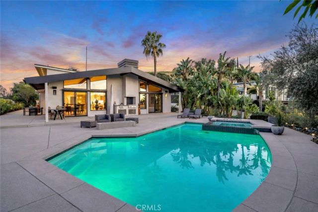 4326 Coronet Drive, Encino, CA 91316