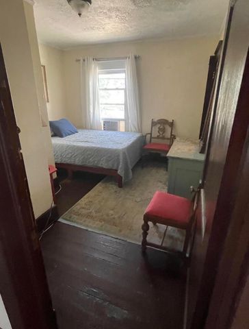 29 Coldbrook Street Ne 1, City Of Grand Rapids, MI 49503