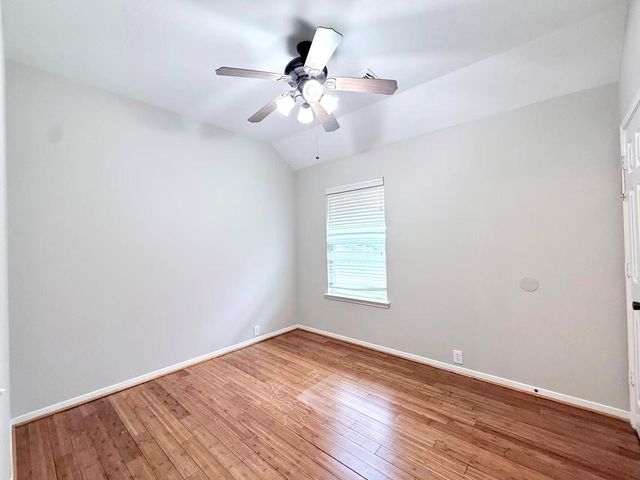 9006 Sundown Drive, Pearland, TX 77584