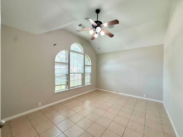 9006 Sundown Drive, Pearland, TX 77584