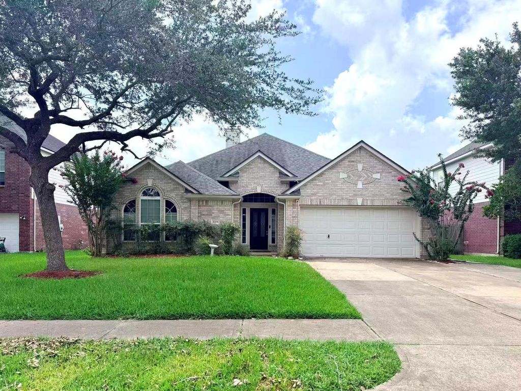 9006 Sundown Drive, Pearland, TX 77584