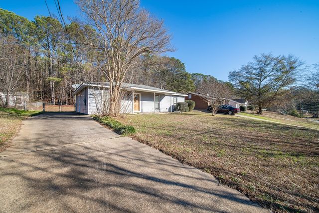 2426 13th Avenue, Phenix City, AL 36867