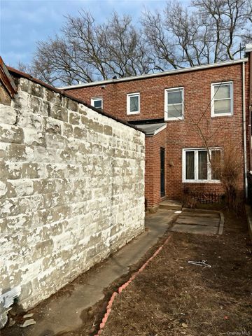 47-18 190th Street, Flushing, NY 11365