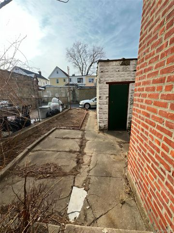 47-18 190th Street, Flushing, NY 11365