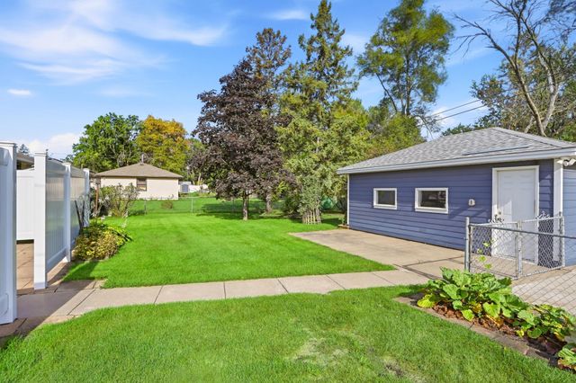 601 114th Avenue NW, Coon Rapids, MN 55448