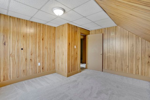 13-15 Wigwam Pl, Springfield, MA 01108