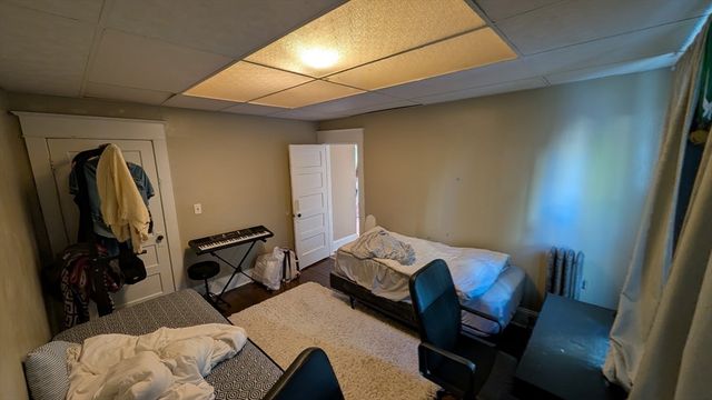13-15 Wigwam Pl, Springfield, MA 01108