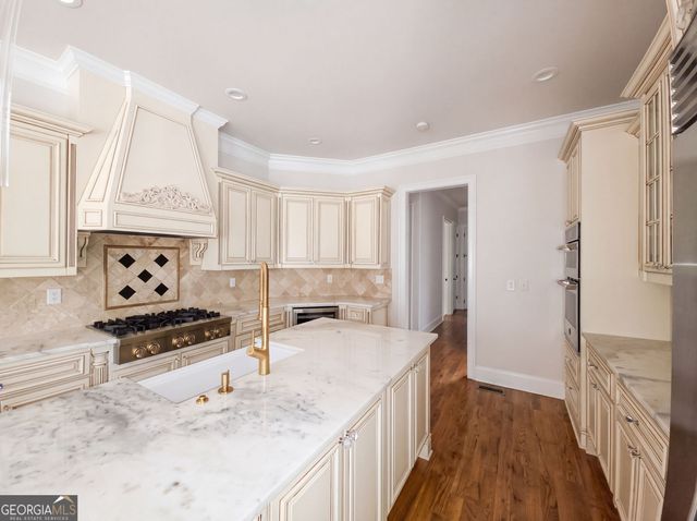 2711 Wildflower Way, Hoschton, GA 30548
