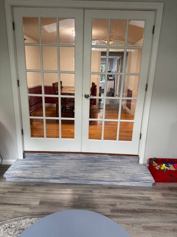 9 Joal Ave, Walpole, MA 02081