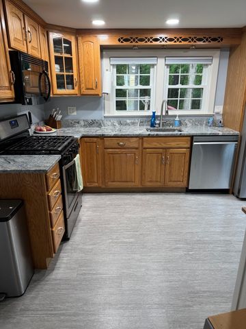9 Joal Ave, Walpole, MA 02081
