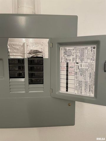 17726 N Quiet Acres Road, Scheller, IL 62884