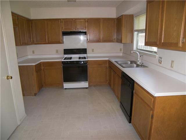 8313 Columbia Falls DR, Round Rock, TX 78681