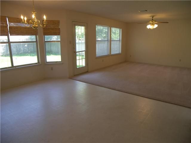 8313 Columbia Falls DR, Round Rock, TX 78681