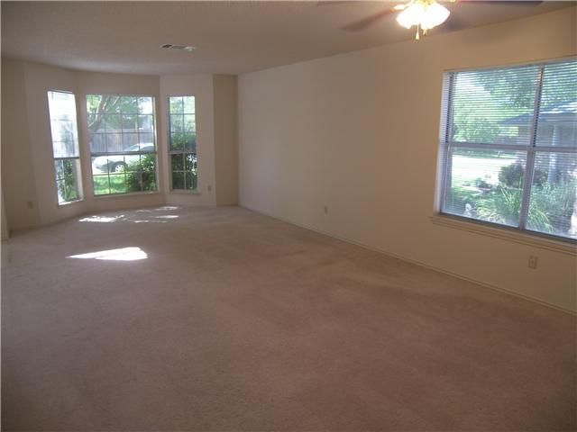 8313 Columbia Falls DR, Round Rock, TX 78681