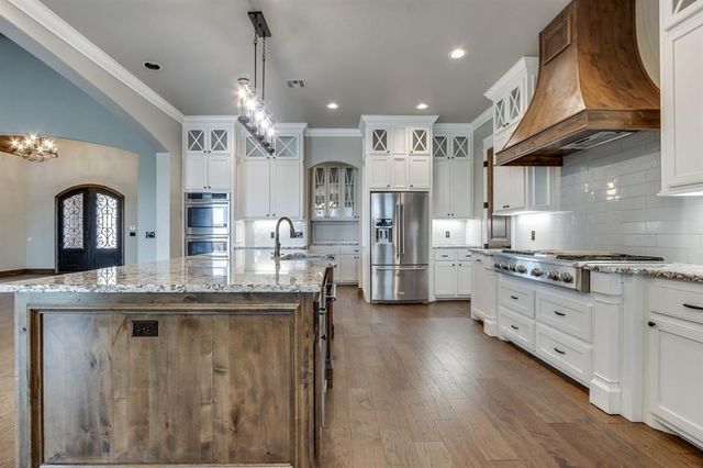 10901 Secretariat Drive, Mustang, OK 73064