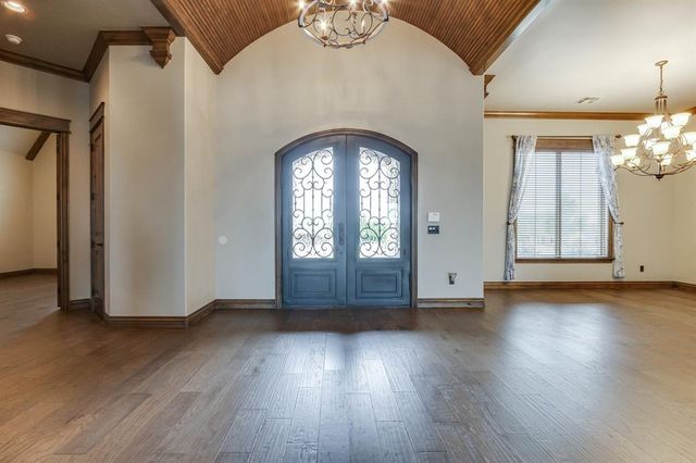 10901 Secretariat Drive, Mustang, OK 73064