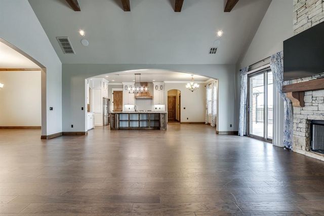 10901 Secretariat Drive, Mustang, OK 73064