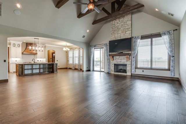 10901 Secretariat Drive, Mustang, OK 73064