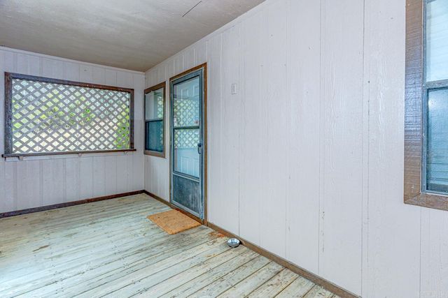 40 Lige Ln, Cave City, AR 72521