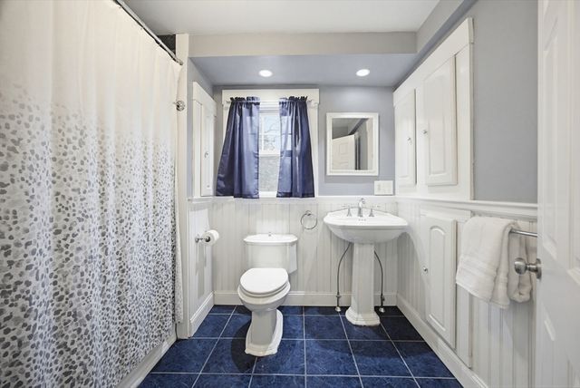 29 Shawmut Terrace, Framingham, MA 01702