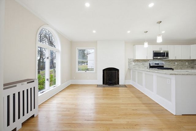 29 Shawmut Terrace, Framingham, MA 01702