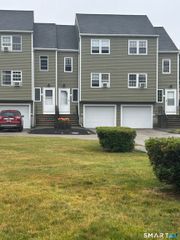 18 Ballou Street 10, Putnam, CT 06260