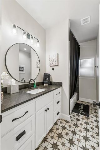 532 Dardanelle Pass, Edmond, OK 73025
