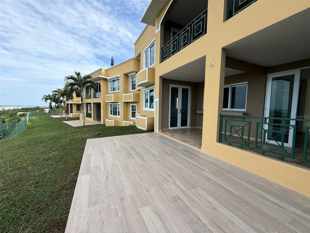 Calle 10 E 101, Rio Grande, PR 00745