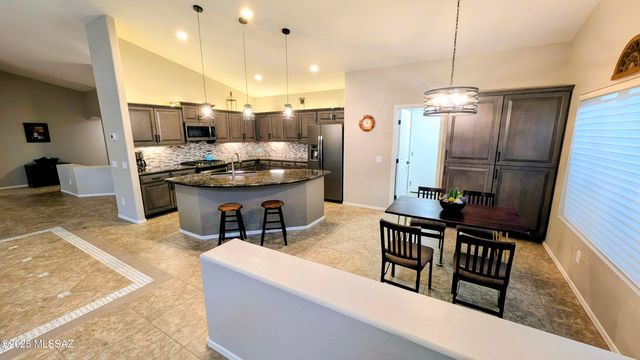 62870 E Amberwood Drive, Tucson, AZ 85739