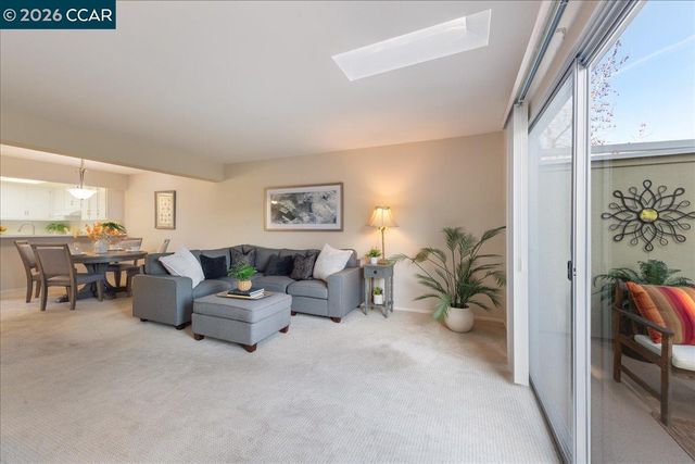 1573 Rockledge Ln 3, Walnut Creek, CA 94595