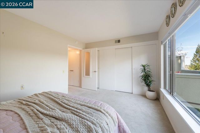 1573 Rockledge Ln 3, Walnut Creek, CA 94595