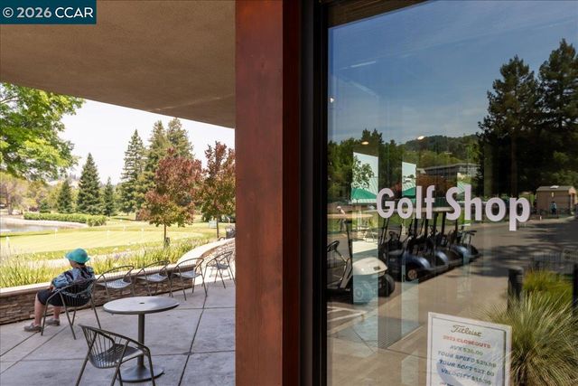 1573 Rockledge Ln 3, Walnut Creek, CA 94595